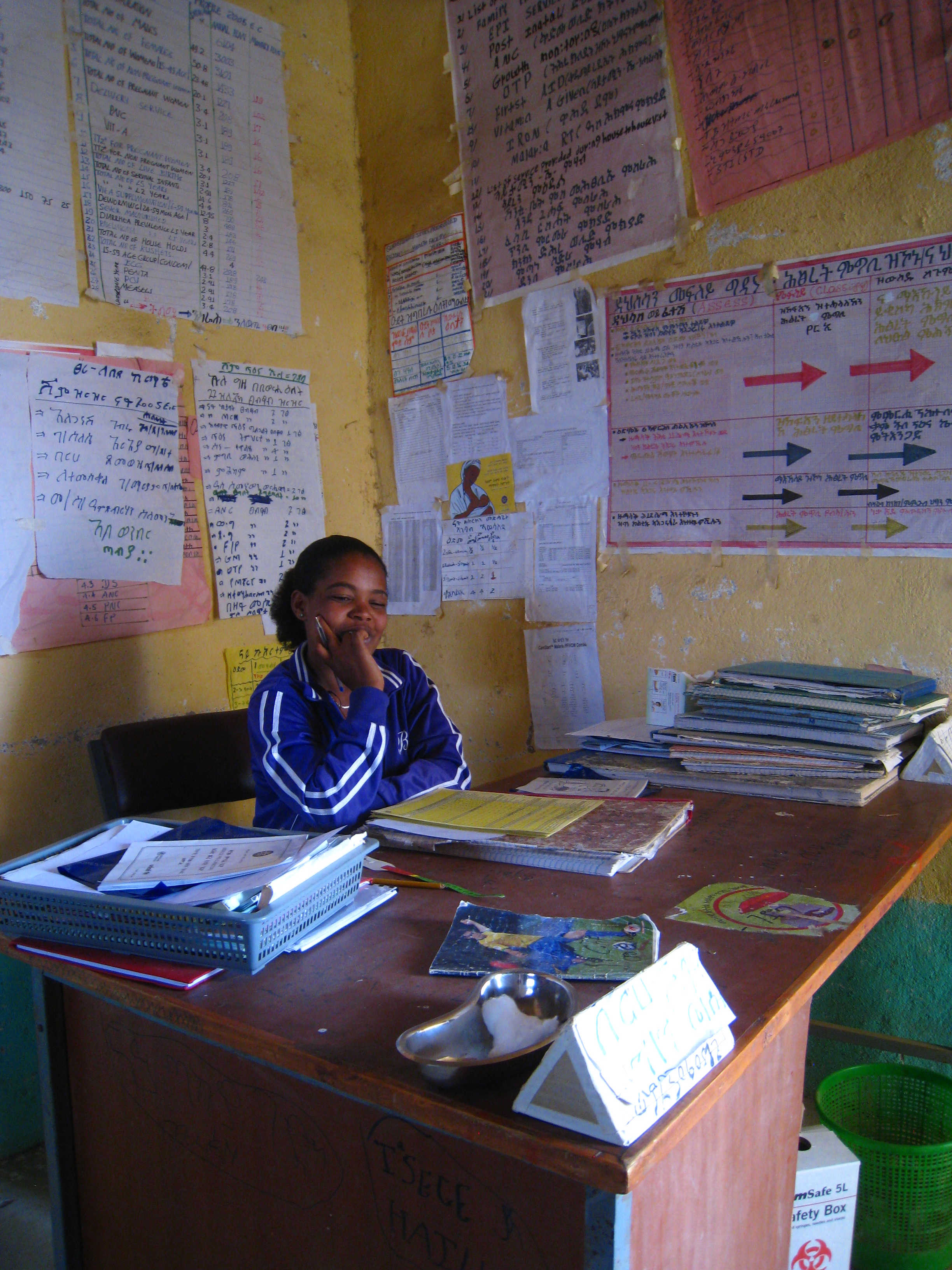 A health extension worker in Ethiopia