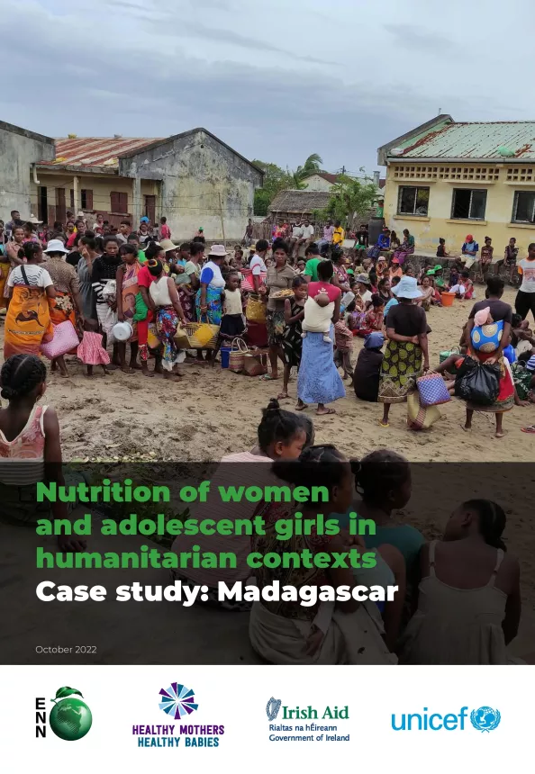 Front cover of 'Nutrition of women and adolescent girls in humanitarian contexts - Case study: Madagascar' showing a group of young women and girls holding belongings.